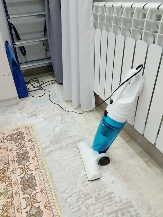 Продается мини швейная машинка