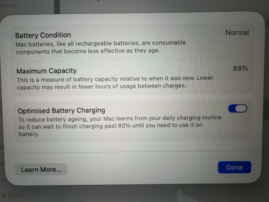 Macbook Air  13.6 inches with M2 chip- Midnight 16 GB Ram SSD 256GB