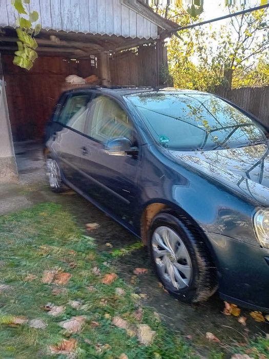 Volkswagen Golf benzină, 1.610 € — imagine 2