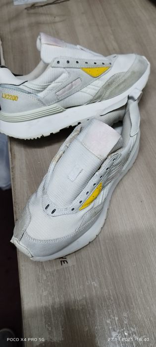 Продам кроссовки Reebok