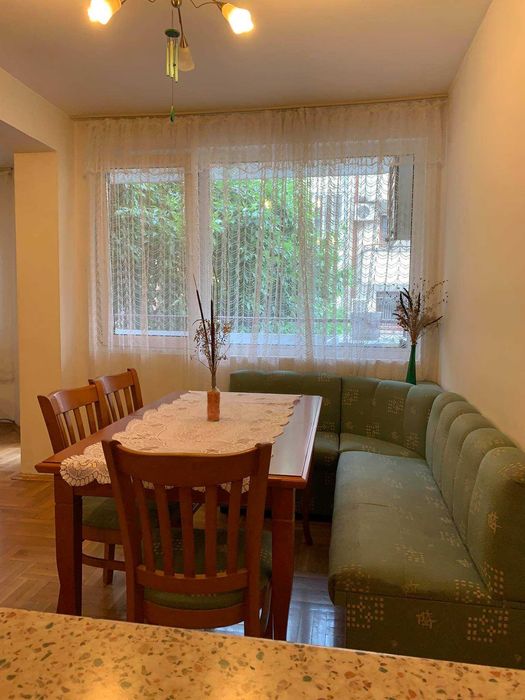 Дава се под наем Тристаен апартамент в Бургас, Възраждане - 100 кв.м за 357 € - Снимка #1