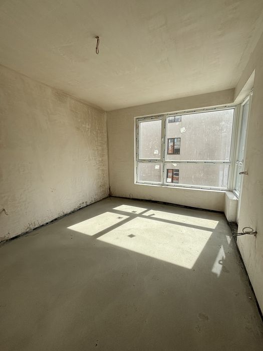 Тристаен апартамент в Левски