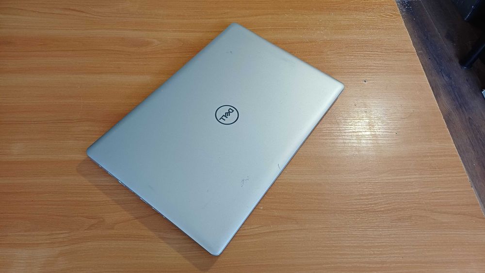 15.6' Dell FHD™i7-8th/16GB DDR4/AMD R7 4GB DDR5/256GB SSD + 500GB HDD