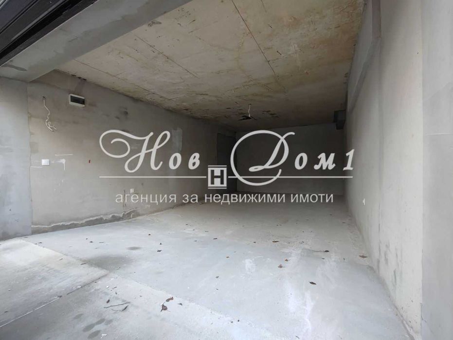 Самостоятелен двоен партерен гараж