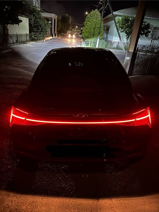 Hyundai Elantra  2021-Yil. 73.000 probeg