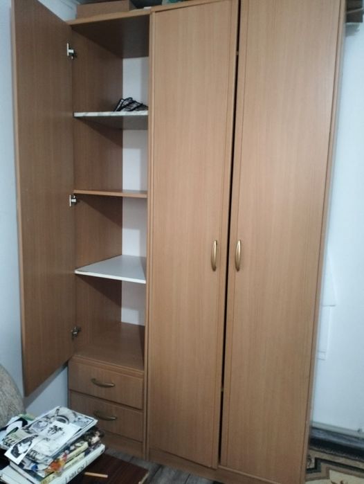 ПРОДАМ ШКАФ Бу торг есть