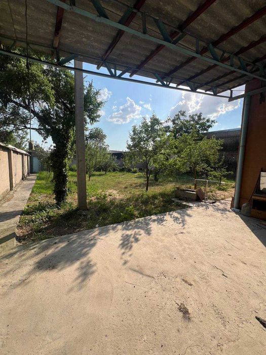 Продаётся участок под строительство 9 соток на против Узбекистон боги.