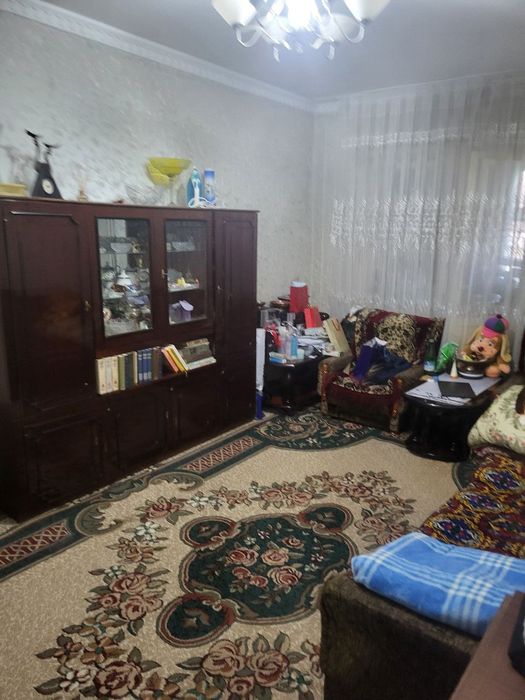 Массив себзар 4/1/4 квартира продаётся строчно