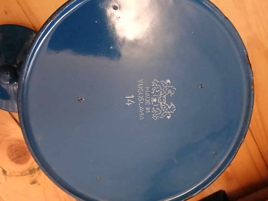 Лот емайлирани съдове