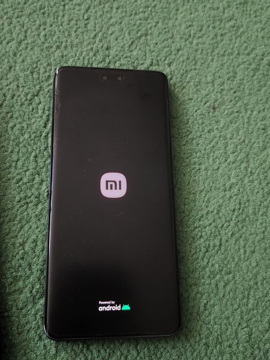 Продам смартфон xiaomi 13 lite 5G