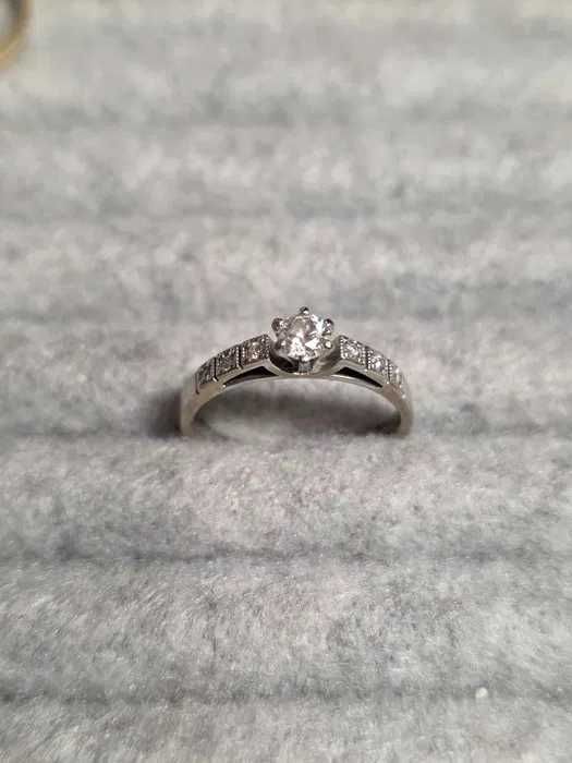 Inele logodna Aur cu diamant natural