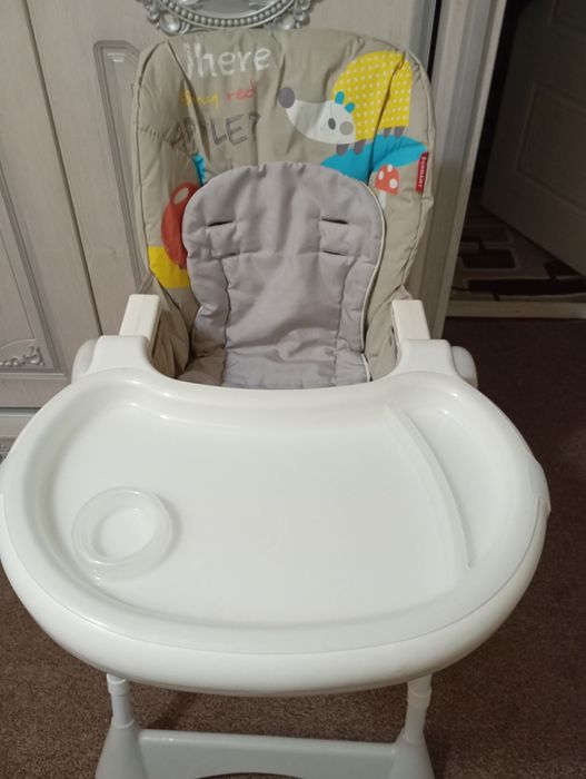 Стульчик для кормления ребенка