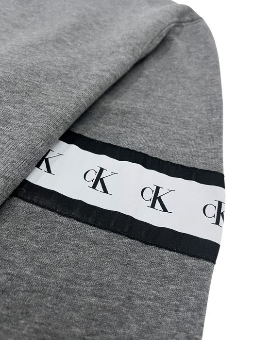 Calvin Klein оригинална мъжка блуза, M размер