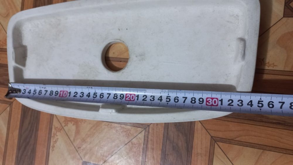 Продам Крышку На  Бачек Для Унитаза.