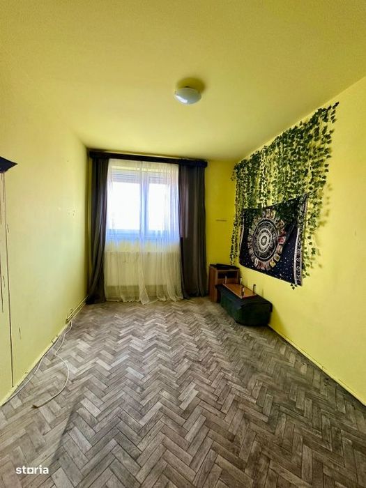 Apartament 4 camere , Et. 2 , cartier Dealul Florilor , Comision 0 la — fotografia 1