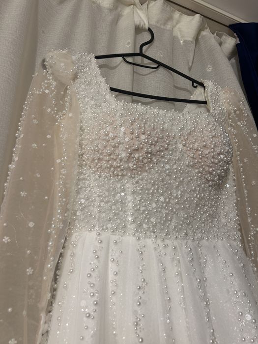 Vând rochie de mireasă