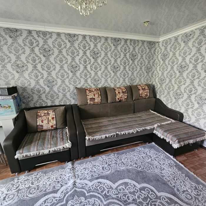 Диван б/у в хорошем состоянии