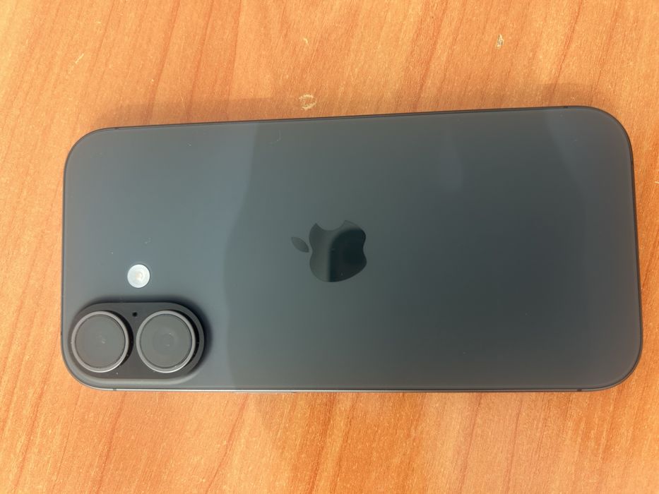 iPhone 17 черный