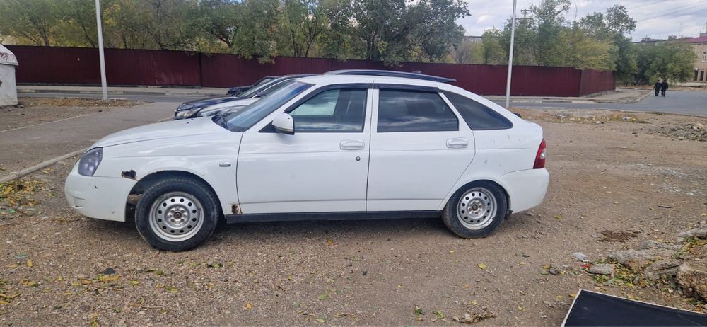 Автомобиль прадаю