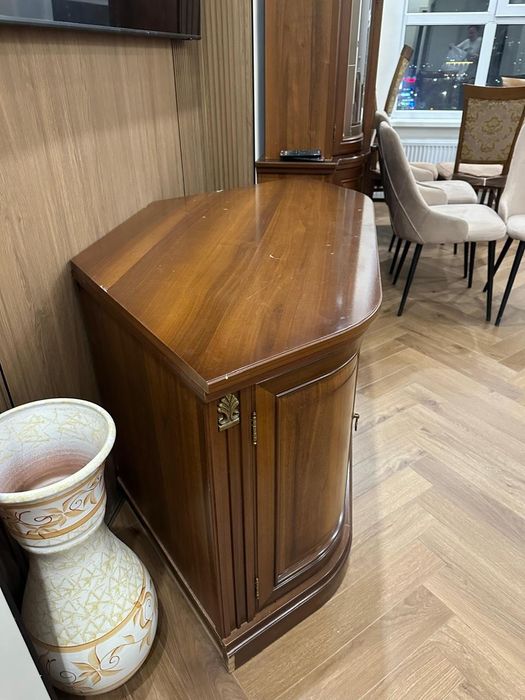 Продаётся комод из дерева