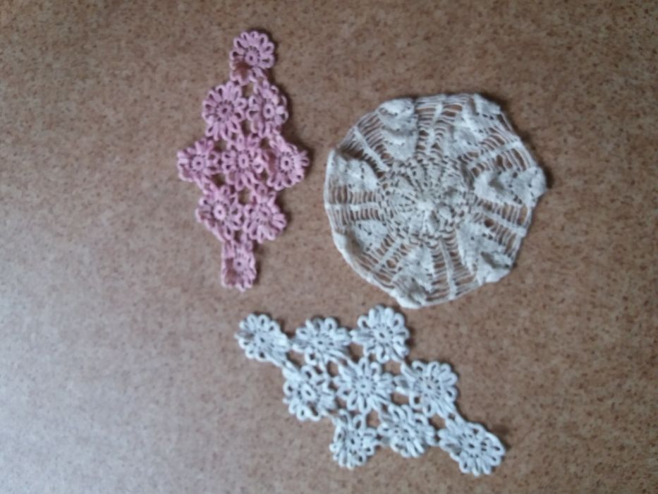 Плетива на една кука и бродерии