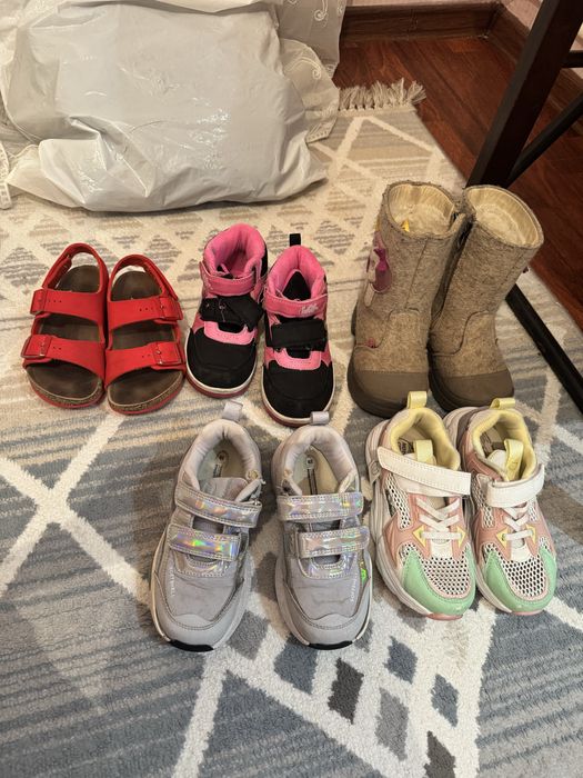 Обувь на девочку