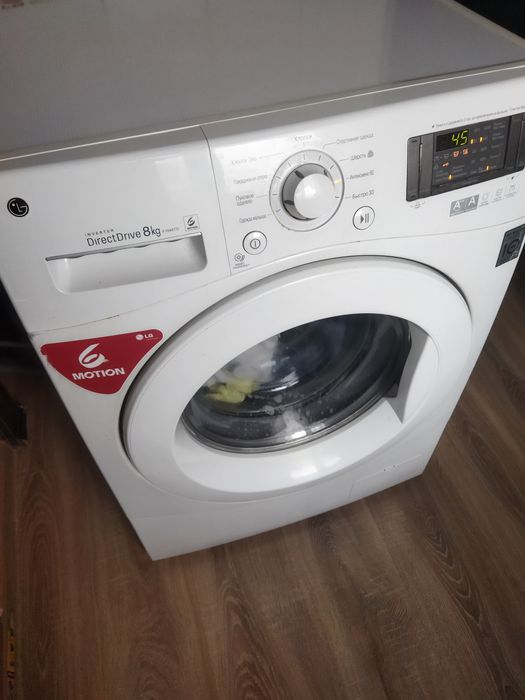 Продам стиральную машинку 8 кг