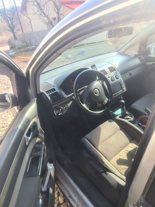 Volkswagen Touran cross