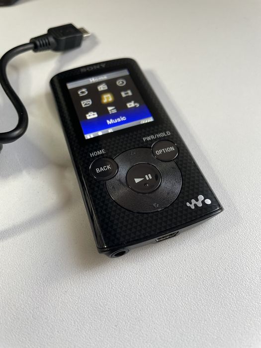 MP3 Player Audio SONY Walkman NWZ-E384 Cu Radio