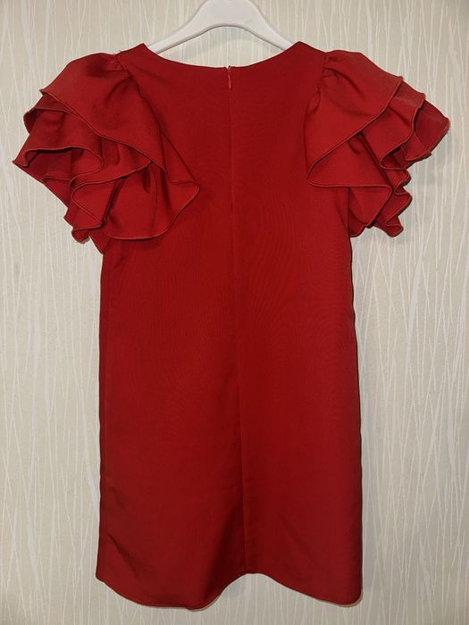 Красное платье на девочку