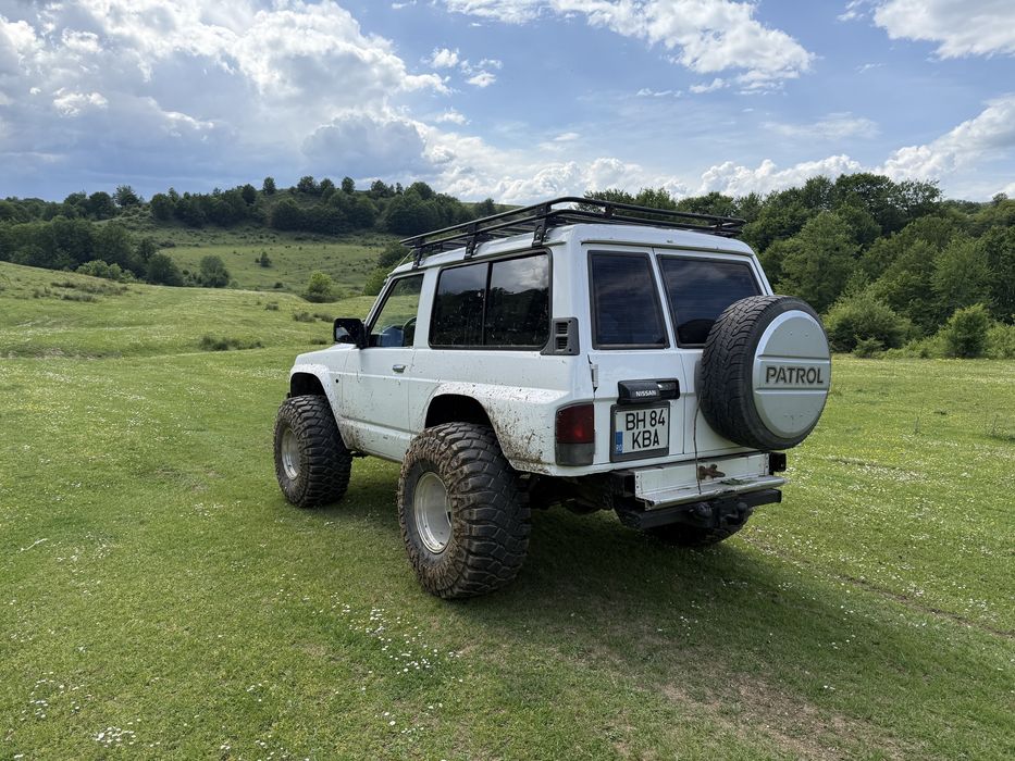 Nissan patrol y60 utilitara 2,8 td