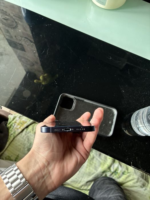 Iphone 12 deep blue