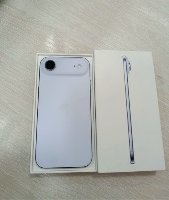 Продам айфон 17 айр