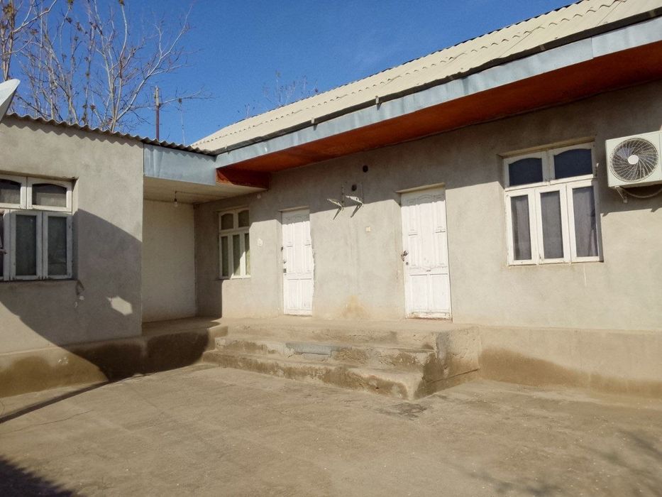 Uy sotiladi Surxondaryo viloyati Termiz tumani Ayritom mahallasi