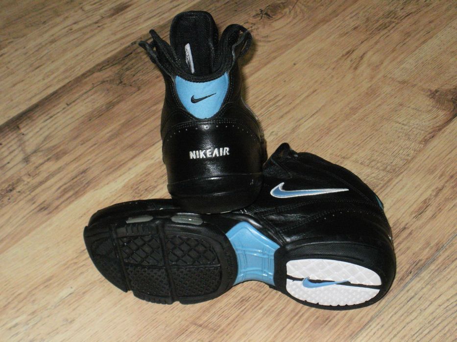 NIKE оригинални юношески зимни боти 39