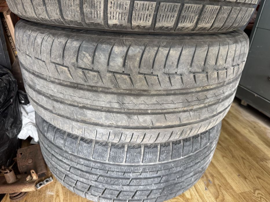 Продам шины 235/45/18