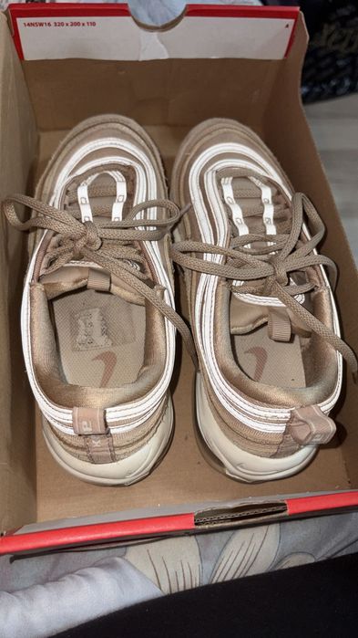 Оригинални дамски обувки Nike 97