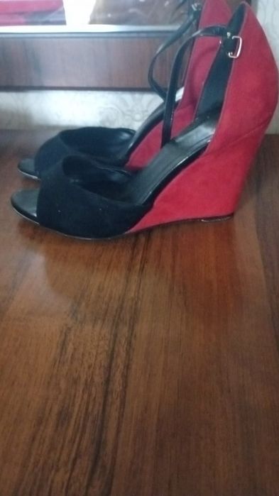 Керемет нарядный аяқ киім