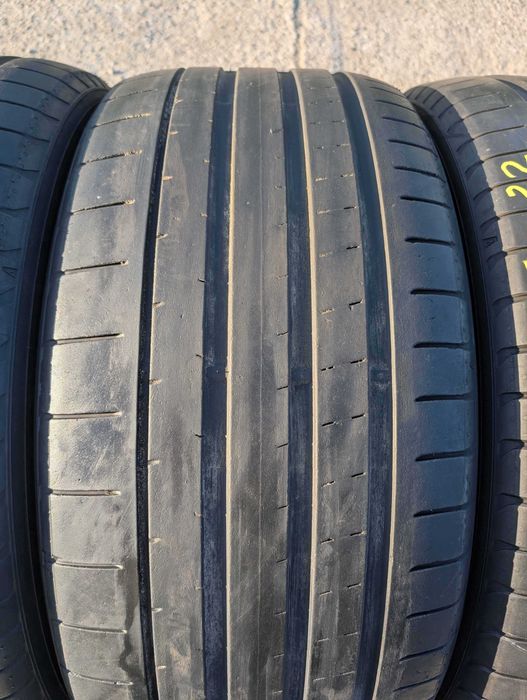 SET 4 Anvelope Vara 285/40 R22 + 325/35 R22 YOKOHAMA Advan Sport V107 MO1 - ZR (Mercedes GLE Original)
