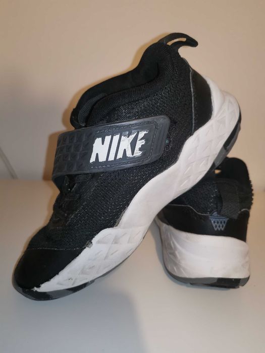 Pantofi sport Nike mărime 33