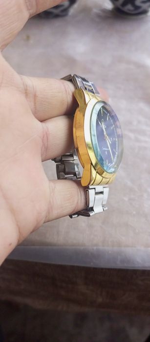 Qoʻl soat holati zoʻr