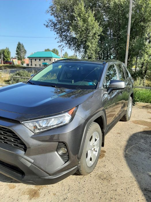Продаётся RAV4