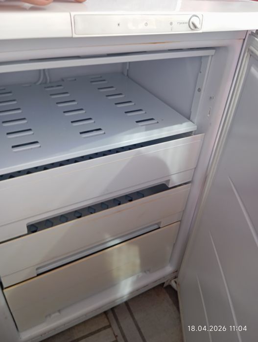 Продам морозильную камеру