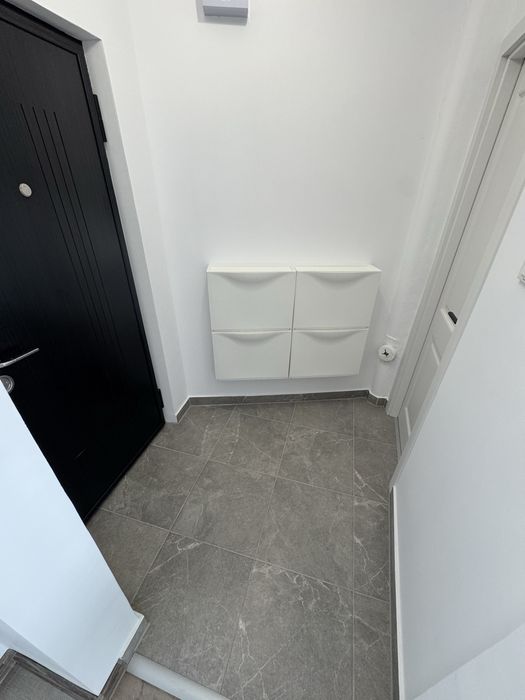 Inchiriez garsoniera, zona centrala, spatioasa, centrala proprie, mobilata si utilata!