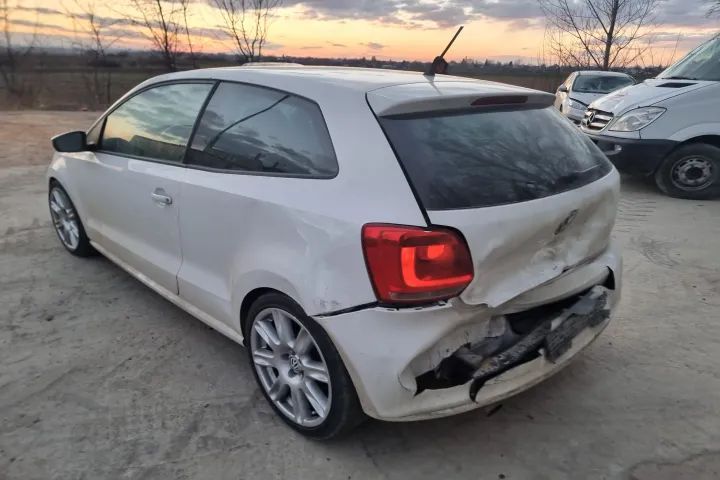 scaune fata spate bancheta scaune interior tapiterie plafoniera plafon  Vw Polo 6R  motor 1.2TSI  105cp CBZ dezmembrez