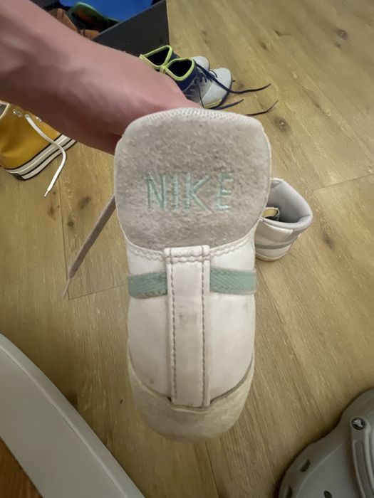 Nike high-top forces