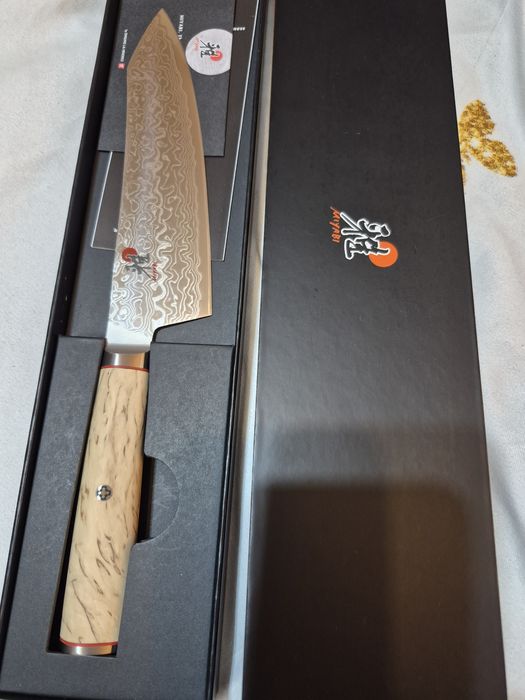 Vând cutit miyabi