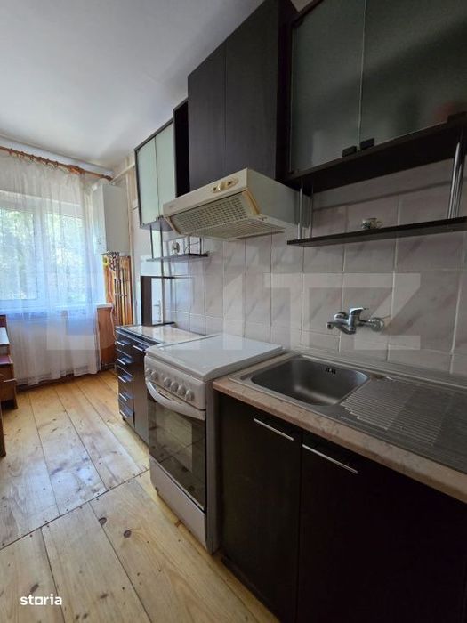 Apartament 2 camere, 56 mp, cu garaj, zona Centrala - Campia Turzii