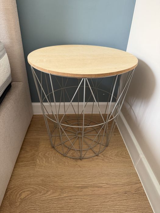 Нощни масички 2 вида по 40/40 см