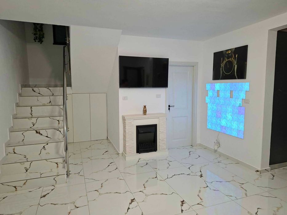 Vand casa Mioveni
